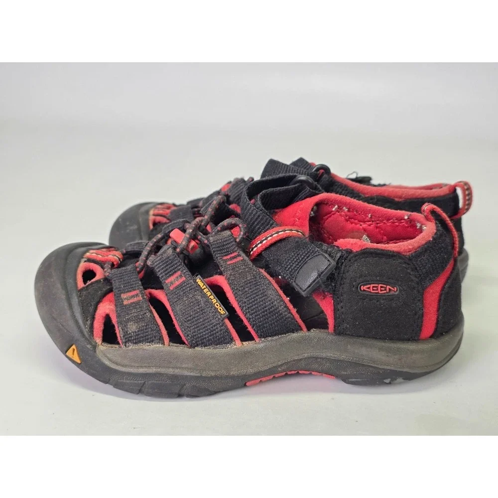 Keen‎ Newport H2 Little Kids Size 12 Black Red Outdoor Water Hiking Sandals